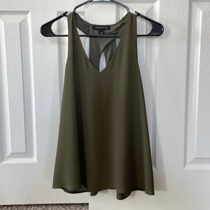 Banana Republic flowy tank top XS